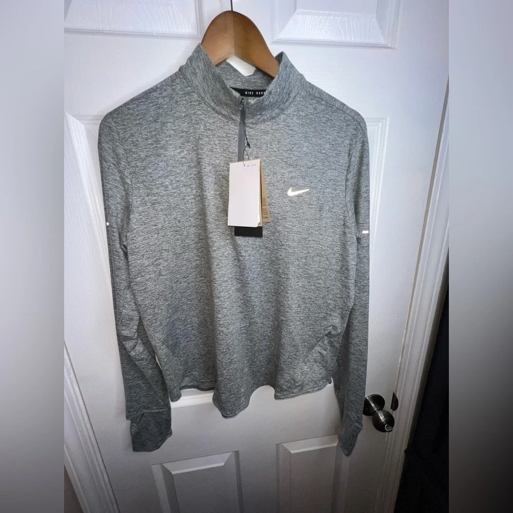 NWT Nike Women’s Large Swift Dri-FIT UV 1/4 Zip Running Top L Gray HQ0499-084